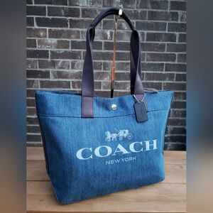 COACH ***NWT*** Denim Tote with Horse & Carriage
